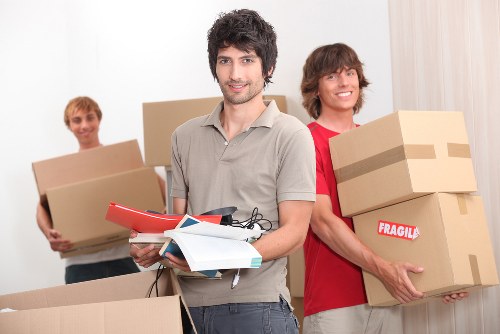 Safe transport of IT equipment and office furniture during relocation