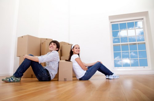 Different moving truck size options for Hammersmith moves